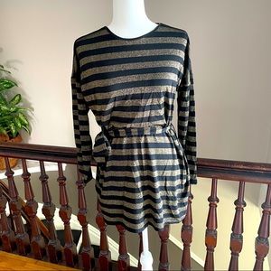 NWT Gold and black striped long sleeve dress with belt